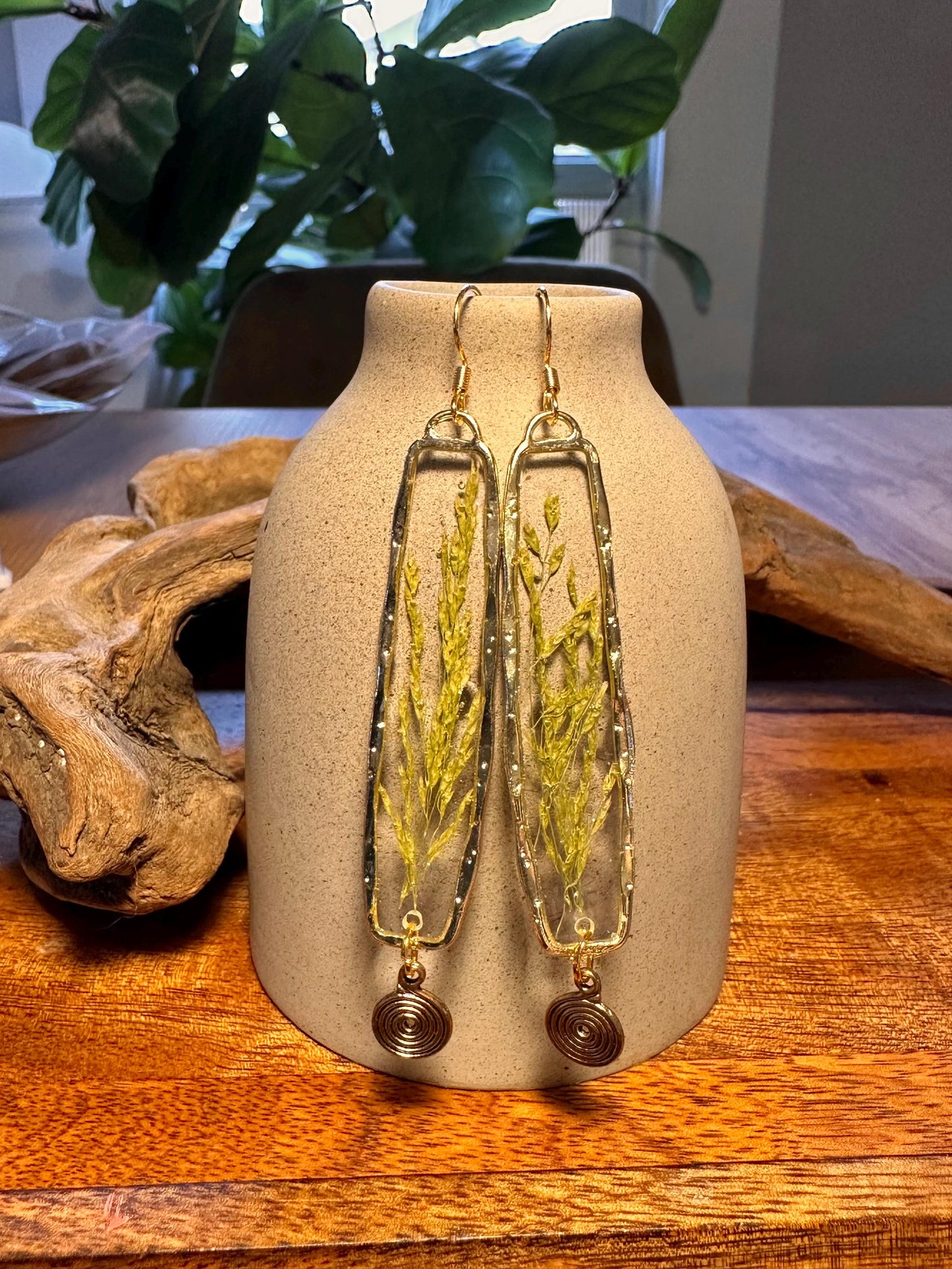 Resin and pressed flower earrings